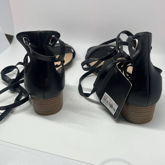 Forever 21 Black Strappy Sandals - Picture 2 of 10